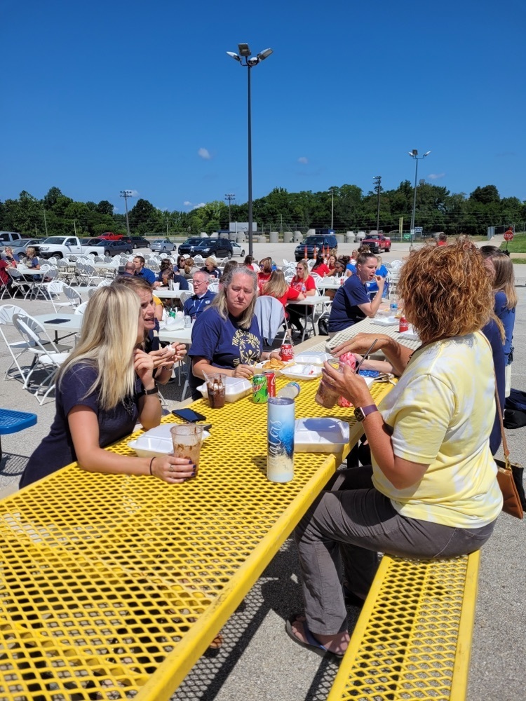 Food Truck Lunch!!